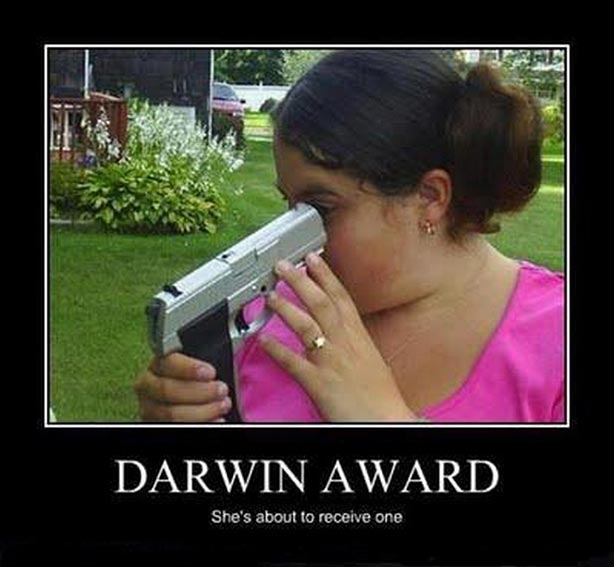 Darwin-Award-Shes-About-To-Receive-One-Funny-Stupid-Meme
